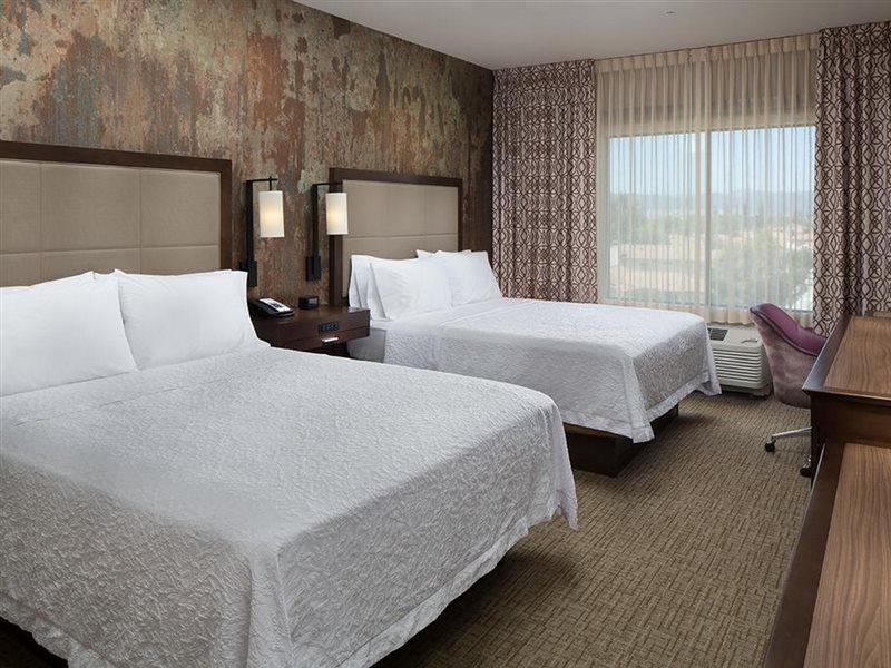 Hampton & Temecula 3* Murrieta